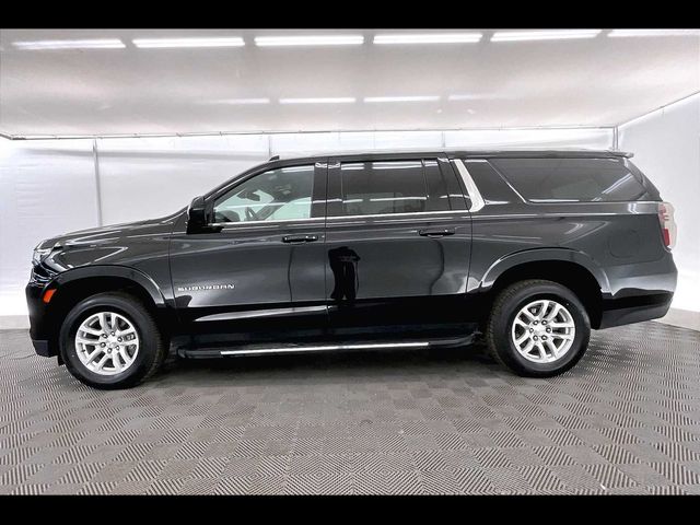 2022 Chevrolet Suburban LT