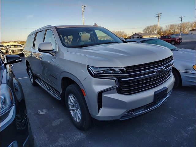 2022 Chevrolet Suburban LT