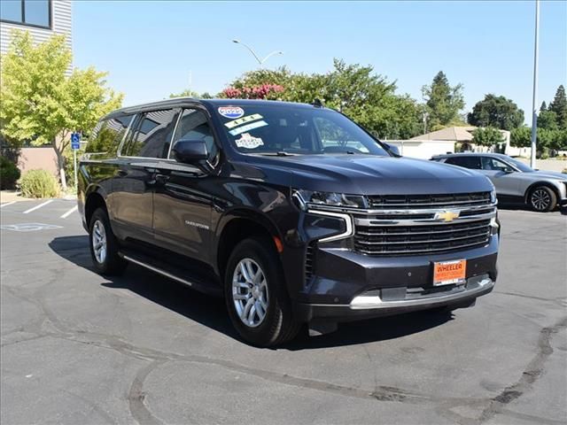 2022 Chevrolet Suburban LT