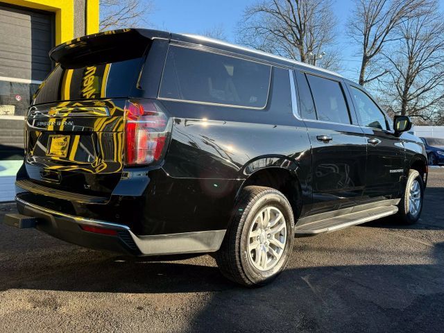 2022 Chevrolet Suburban LT