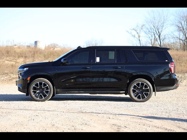 2022 Chevrolet Suburban RST