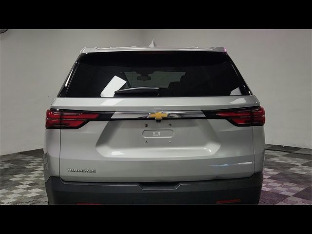 2022 Chevrolet Traverse LS