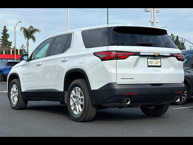 2022 Chevrolet Traverse LS