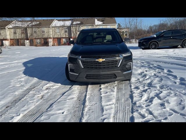 2022 Chevrolet Traverse LS