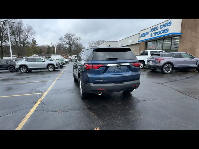 2022 Chevrolet Traverse LS