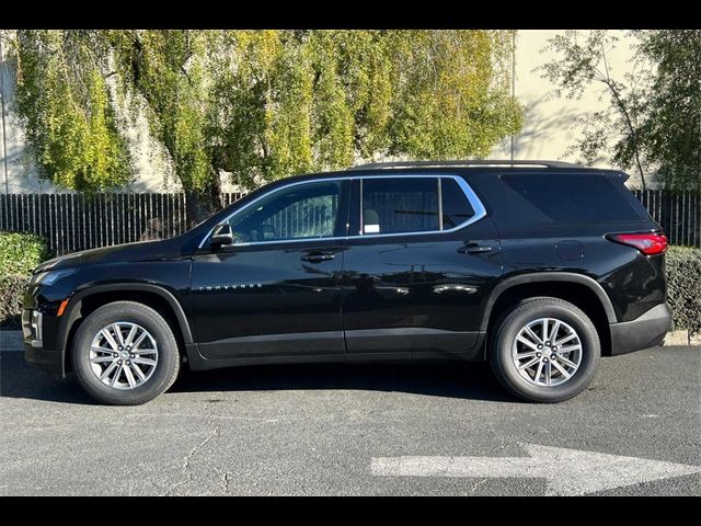 2022 Chevrolet Traverse LT Cloth