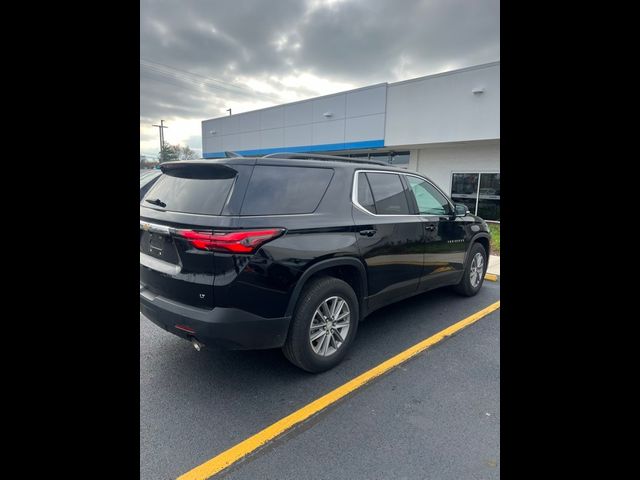 2022 Chevrolet Traverse LT Cloth