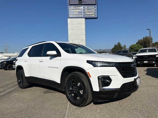 2022 Chevrolet Traverse LT Cloth