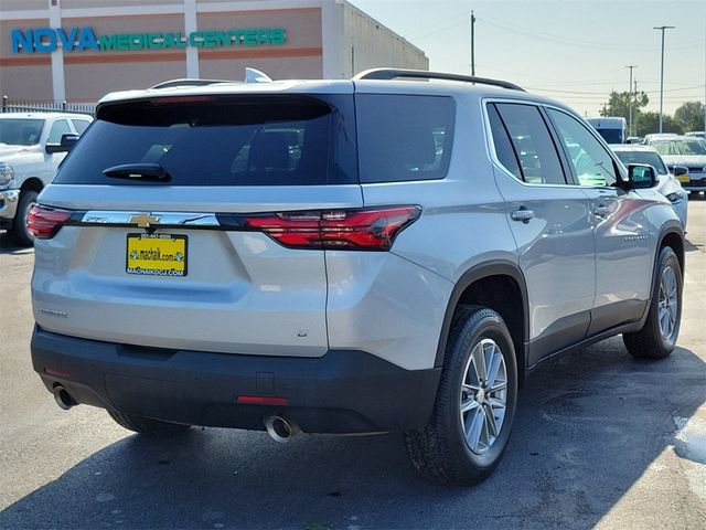 2022 Chevrolet Traverse LT Cloth