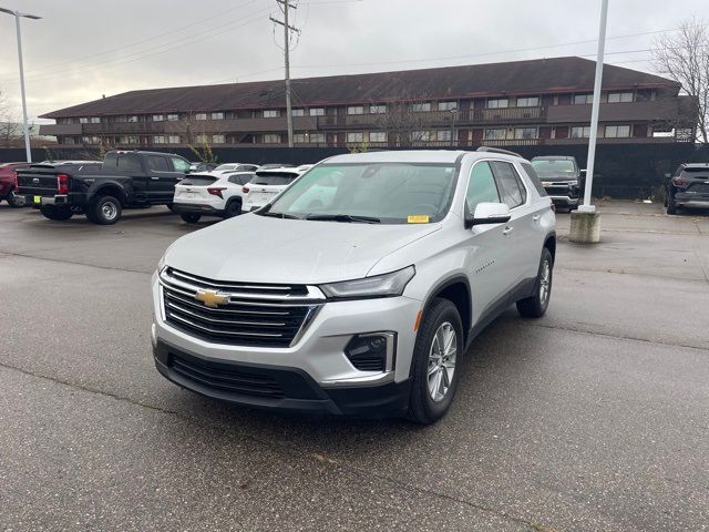 2022 Chevrolet Traverse LT Cloth