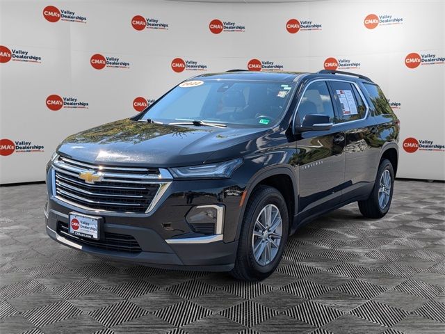 2022 Chevrolet Traverse LT Cloth