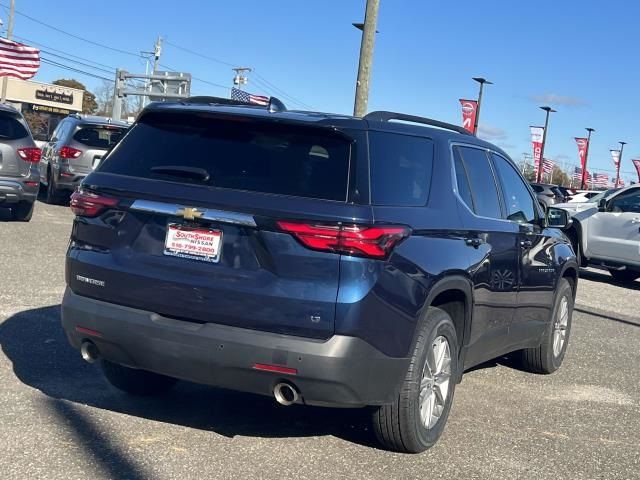 2022 Chevrolet Traverse LT Cloth