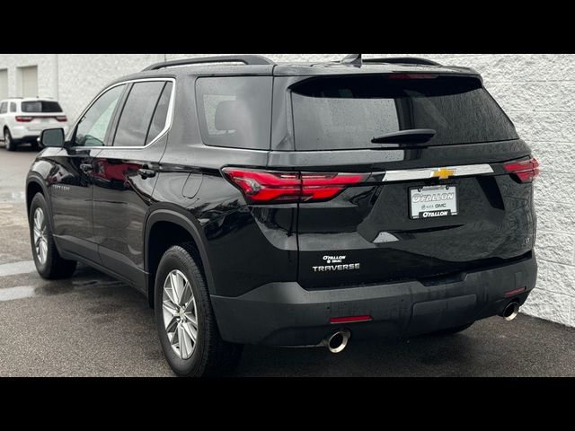 2022 Chevrolet Traverse LT Cloth