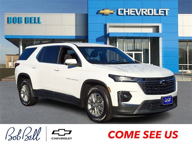 2022 Chevrolet Traverse LT Cloth