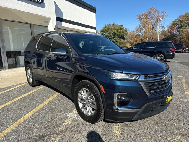 2022 Chevrolet Traverse LT Cloth