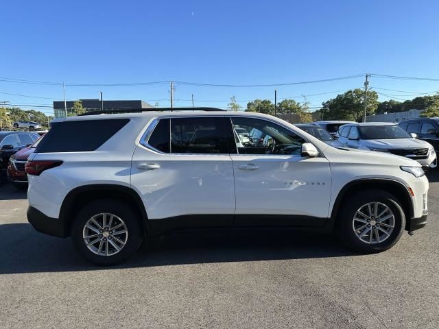 2022 Chevrolet Traverse LT Cloth