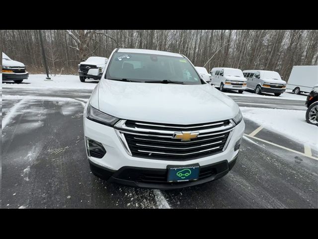 2022 Chevrolet Traverse LT Cloth