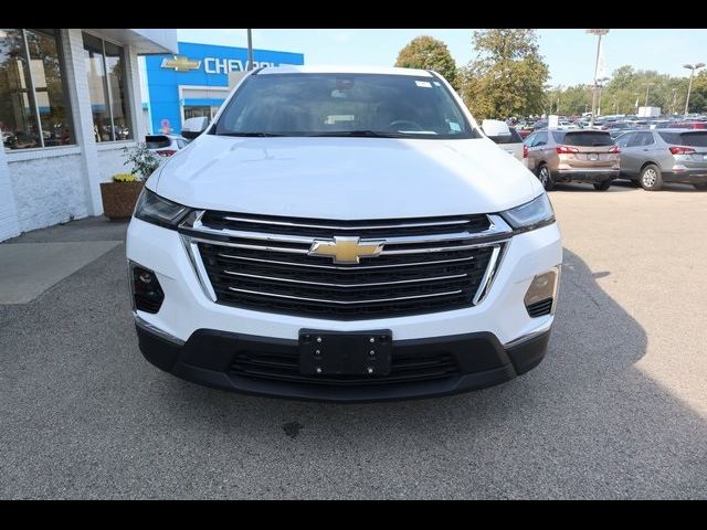 2022 Chevrolet Traverse LT Cloth