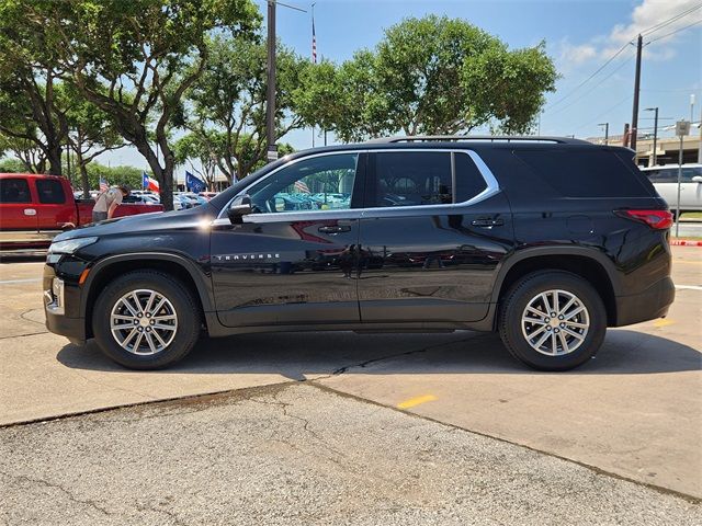 2022 Chevrolet Traverse LT Cloth
