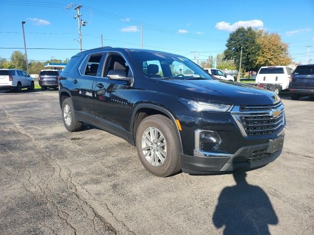 2022 Chevrolet Traverse LT Cloth