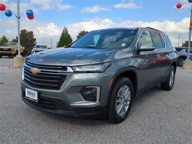 2022 Chevrolet Traverse LT Cloth