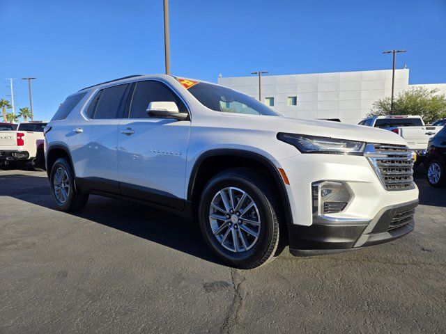 2022 Chevrolet Traverse LT Cloth