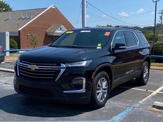 2022 Chevrolet Traverse LT Cloth