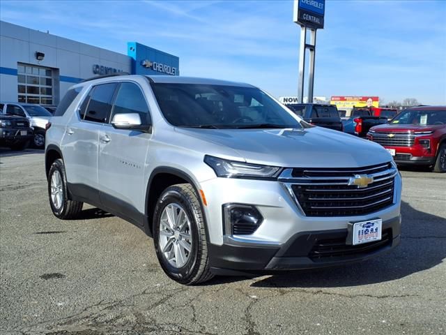 2022 Chevrolet Traverse LT Cloth