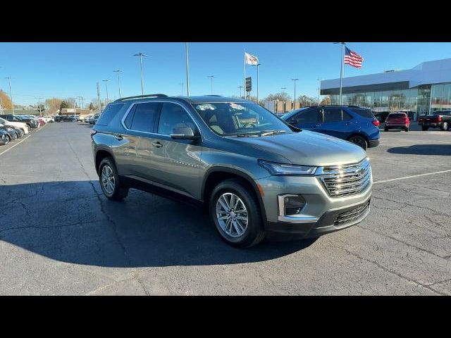 2022 Chevrolet Traverse LT Cloth