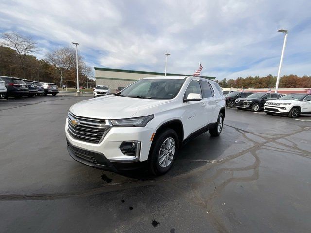 2022 Chevrolet Traverse LT Cloth