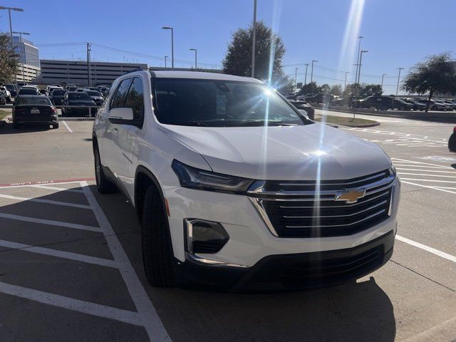 2022 Chevrolet Traverse LT Leather