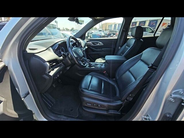 2022 Chevrolet Traverse LT Leather