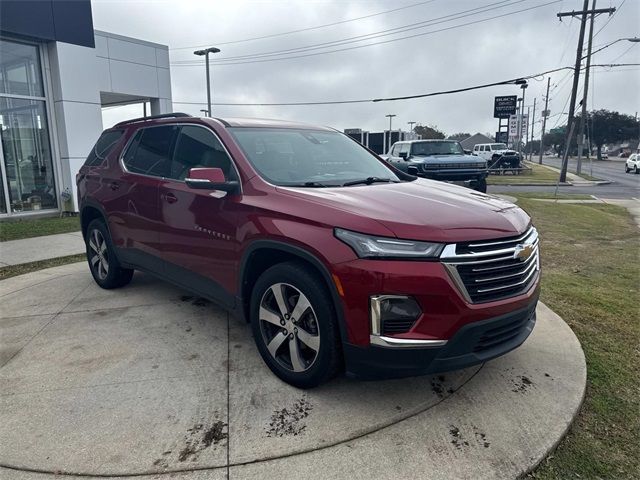 2022 Chevrolet Traverse LT Leather