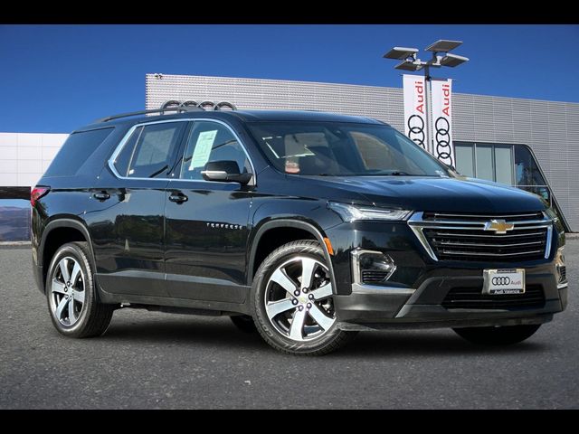 2022 Chevrolet Traverse LT Leather