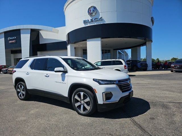 2022 Chevrolet Traverse LT Leather