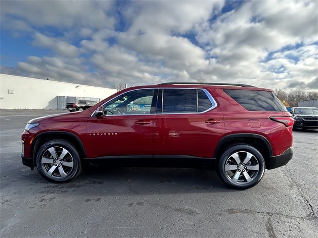 2022 Chevrolet Traverse LT Leather