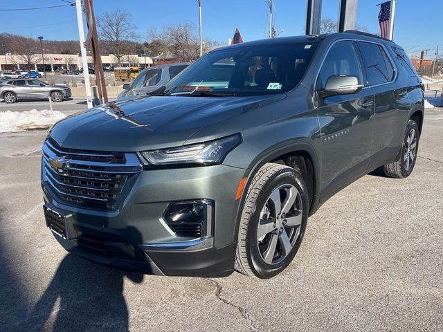 2022 Chevrolet Traverse LT Leather