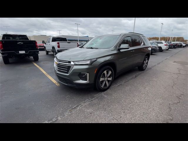 2022 Chevrolet Traverse LT Leather