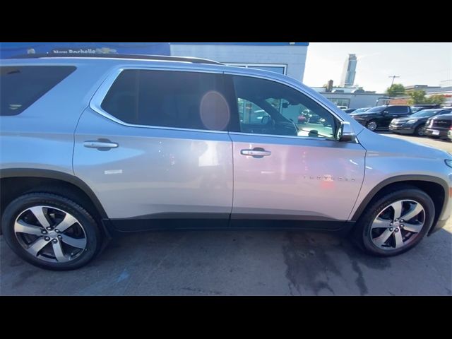 2022 Chevrolet Traverse LT Leather