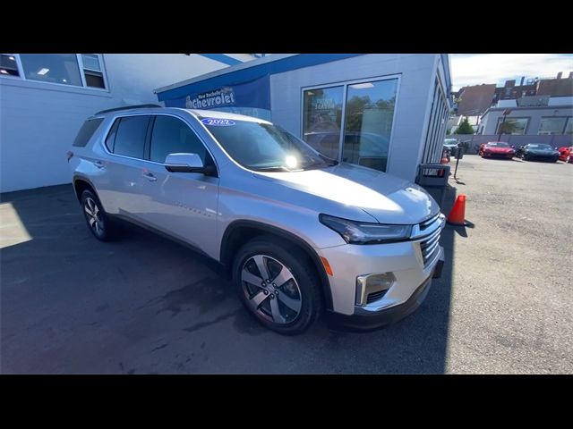 2022 Chevrolet Traverse LT Leather