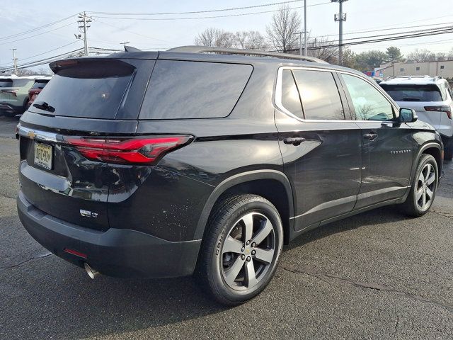 2022 Chevrolet Traverse LT Leather