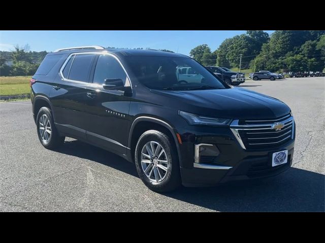 2022 Chevrolet Traverse LT Leather