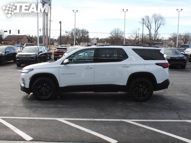 2022 Chevrolet Traverse LT Leather