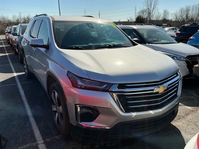 2022 Chevrolet Traverse LT Leather