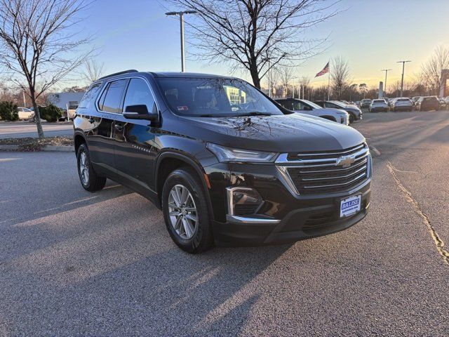 2022 Chevrolet Traverse LT Leather