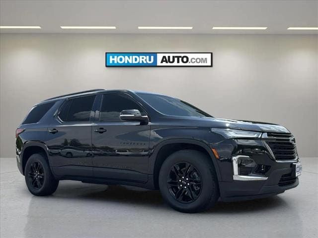 2022 Chevrolet Traverse LT Leather