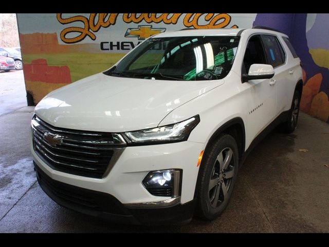 2022 Chevrolet Traverse LT Leather