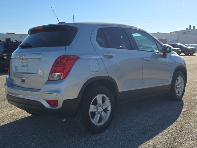 2022 Chevrolet Trax LS