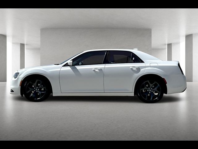 2022 Chrysler 300 300S