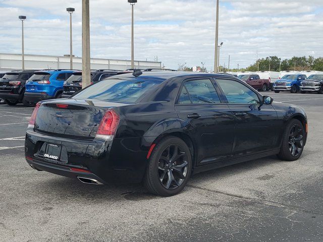 2022 Chrysler 300 300S